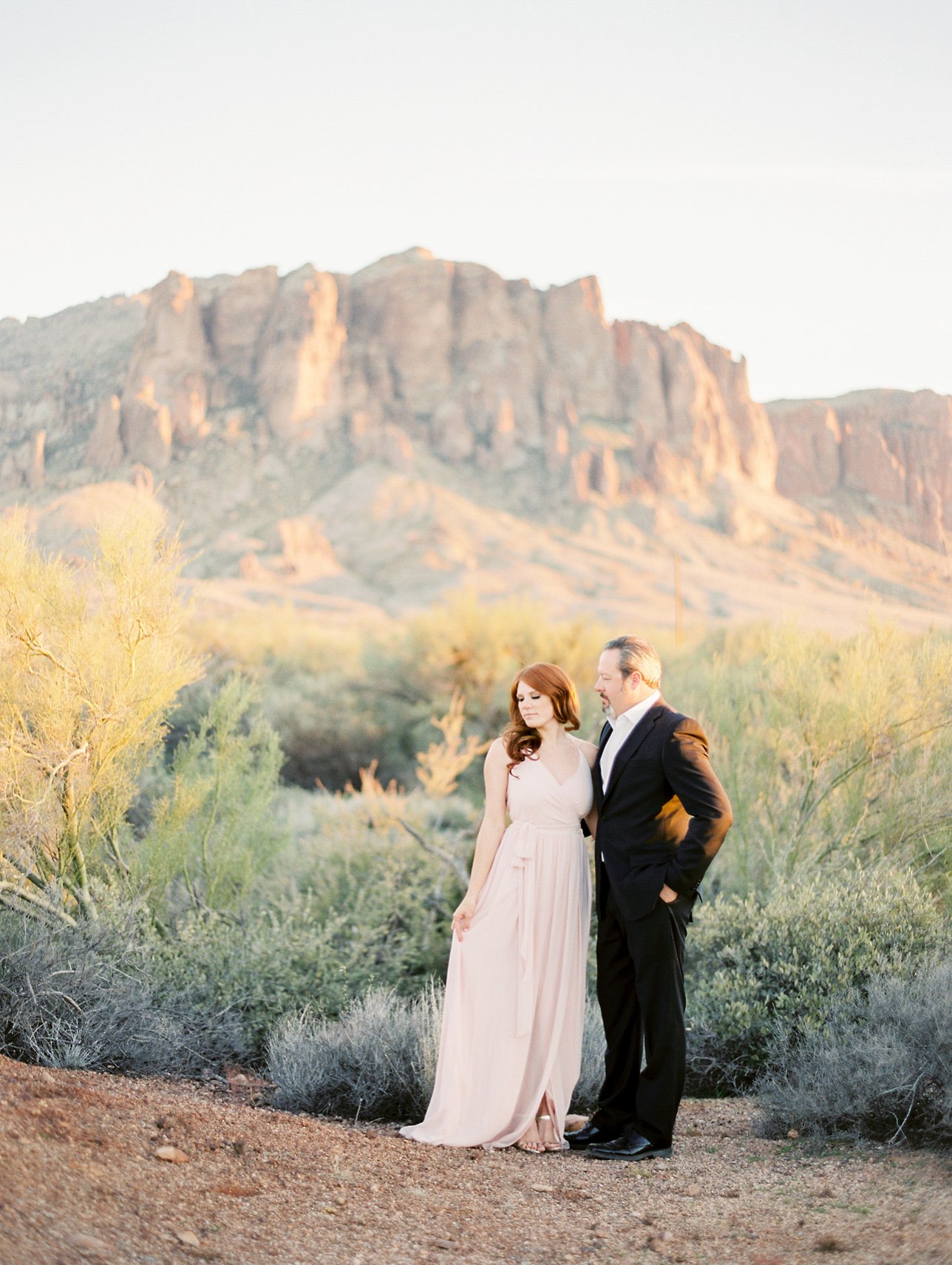 Superstition Mountain engagement photos - Scottsdale Wedding Photographer | Rachel Solomon Photography_8058