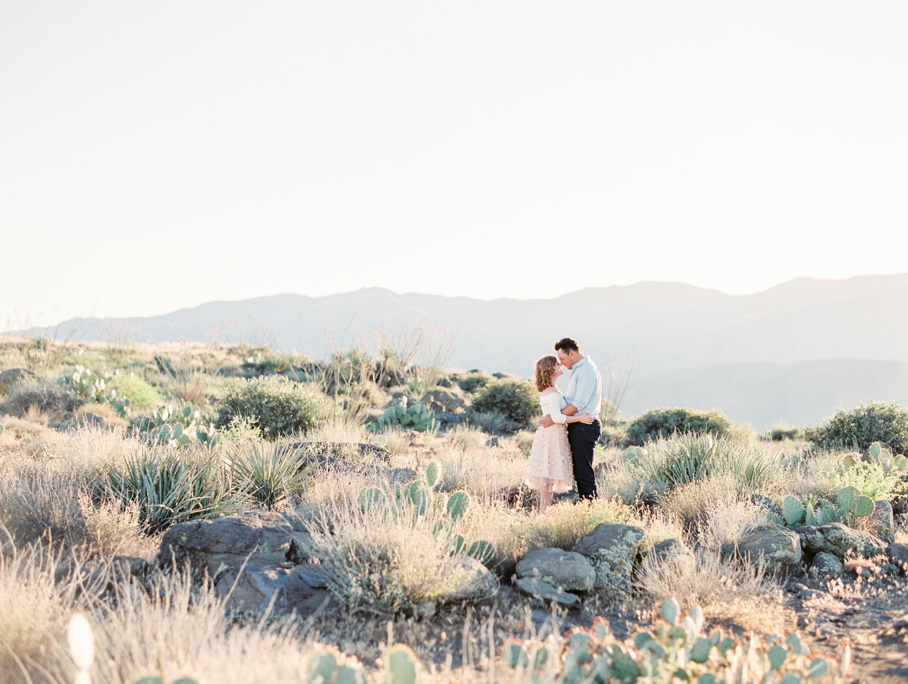 Desert engagement photos - Scottsdale Wedding Photographer | Rachel Solomon Photography_8562
