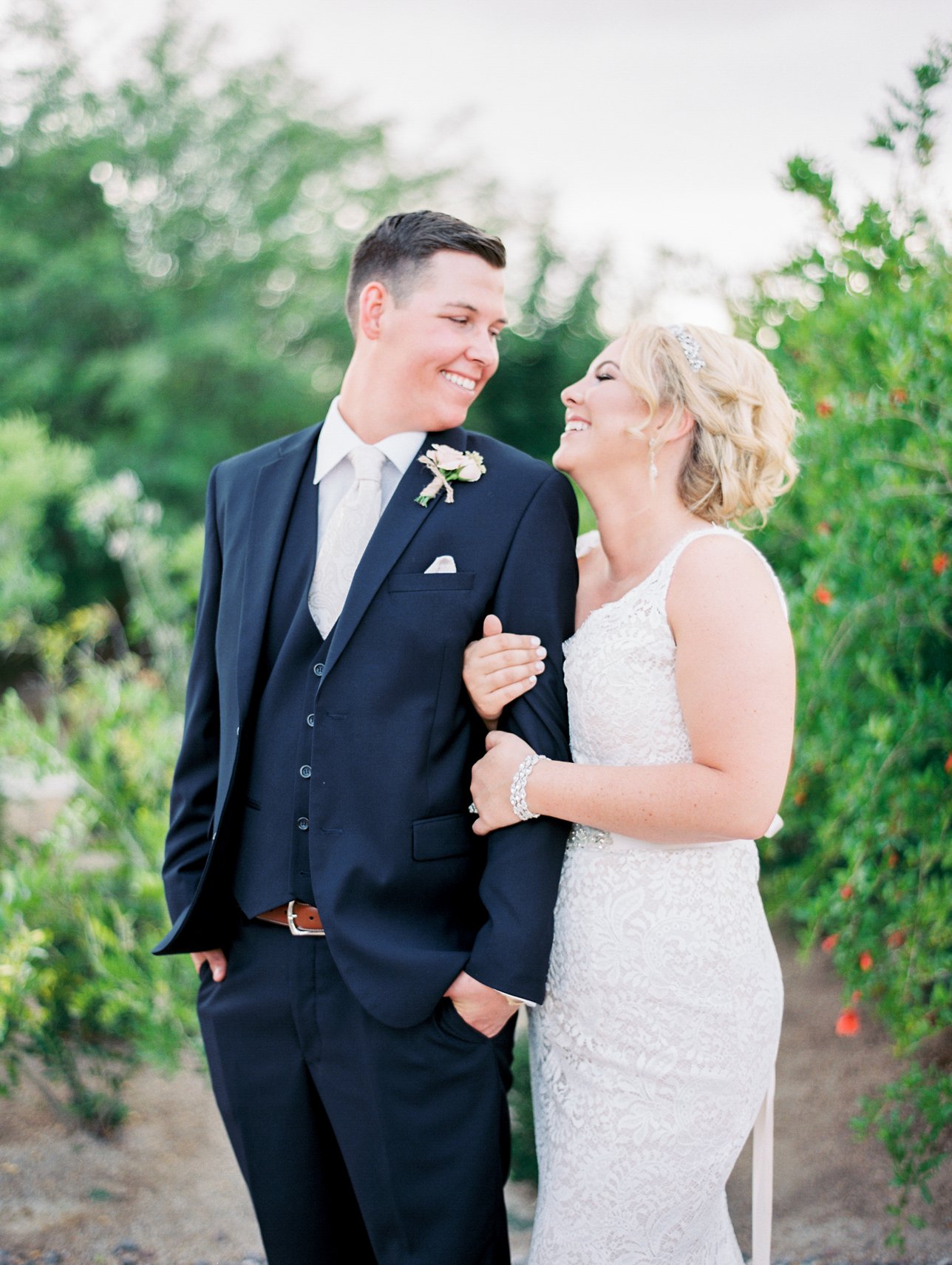 Windmill Winery wedding photos - Scottsdale Wedding Photographer | Rachel Solomon Photography_8571