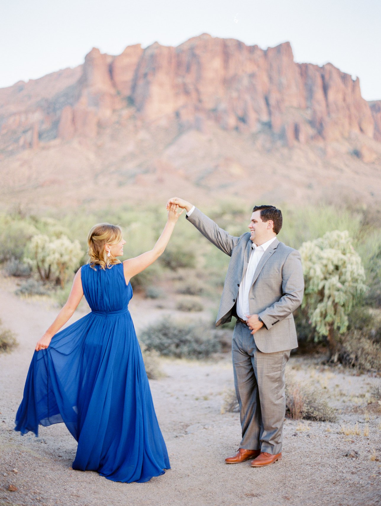 desert engagement photos - Scottsdale Wedding Photographer | Rachel Solomon Photography_9183