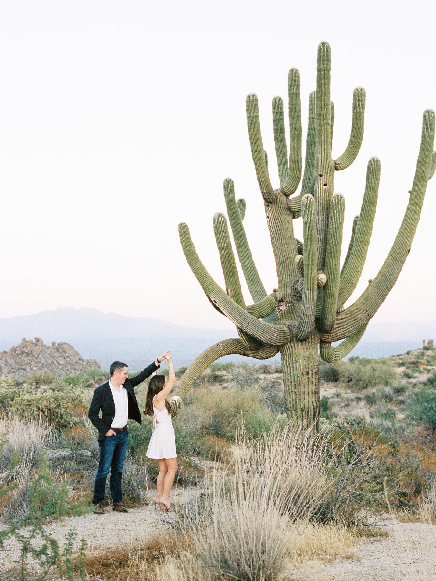 Arizona desert engagement photos - Rachel Solomon Photography