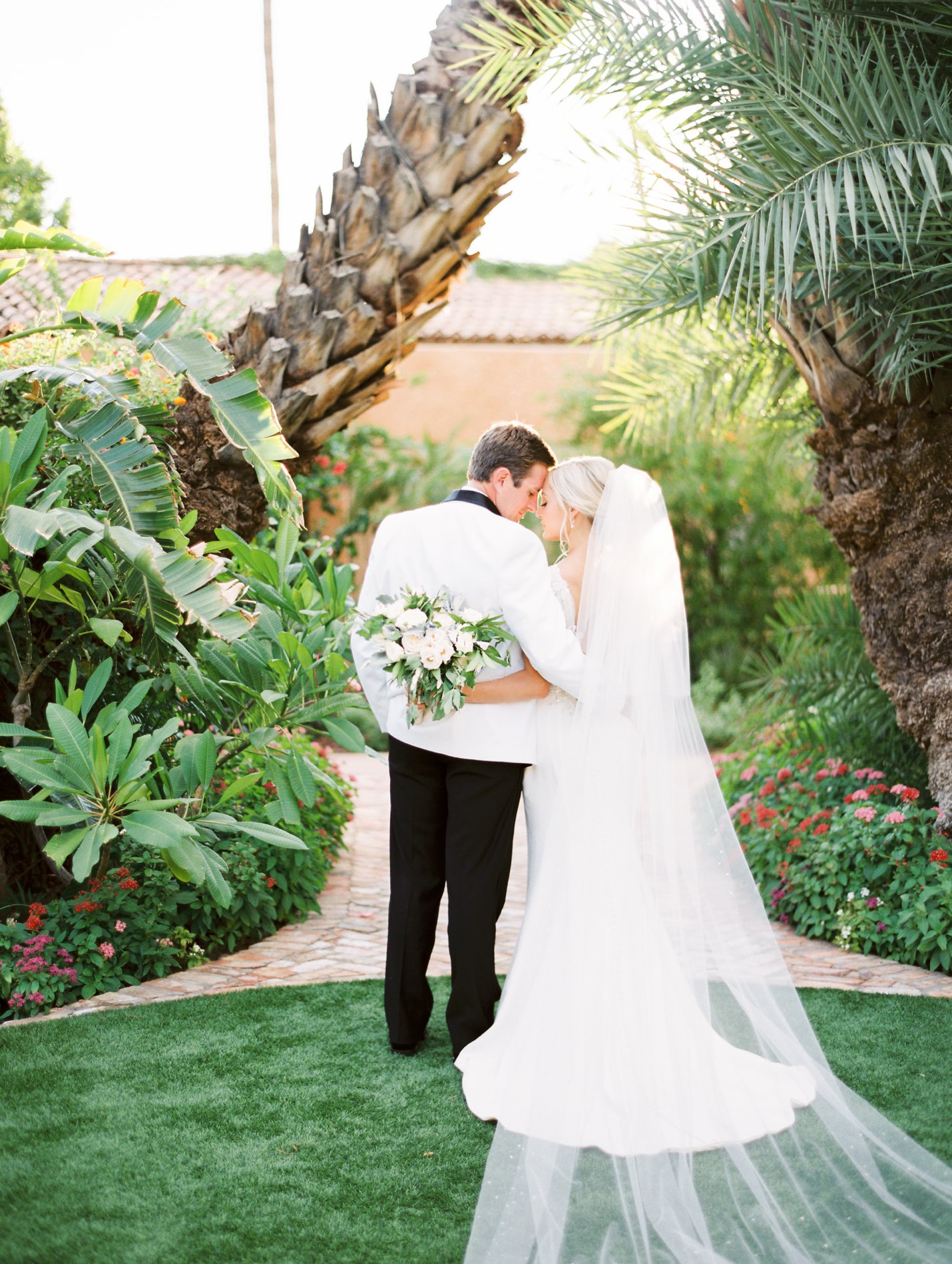 Rachel Solomon Photography - Royal Palms Wedding Photos